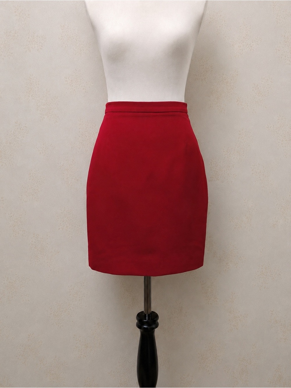 ♥️ Vintage Bebe Size 2P 16” red mini skirt 💋